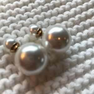 Stunning Pearl earrings